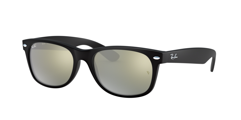 Ray-Ban RB2132 New Wayfarer in Rubber Black with Green Mirror Silver lenses
