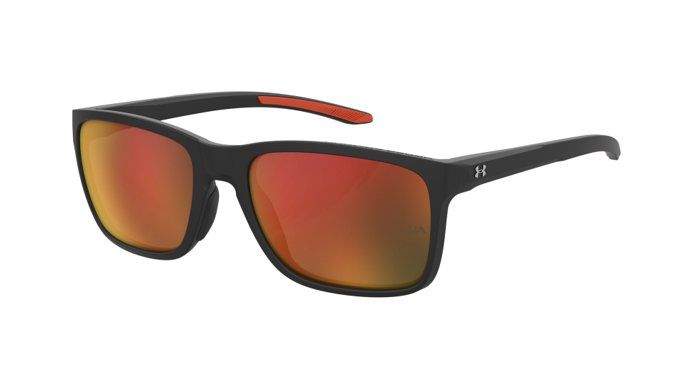 Under Armour Hustle Matte Black / Gray sunglasses with infrared mirror lenses (quarter view)