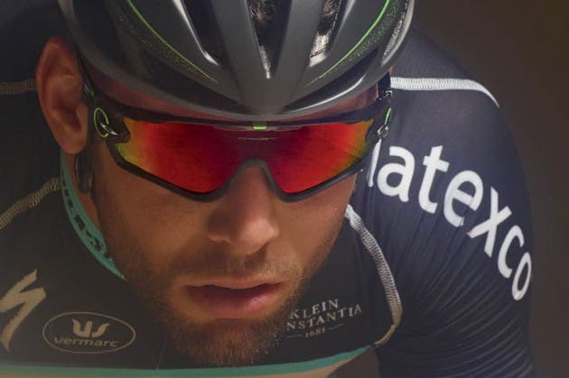 Mark Cavendish wearing Oakley Jawbreaker