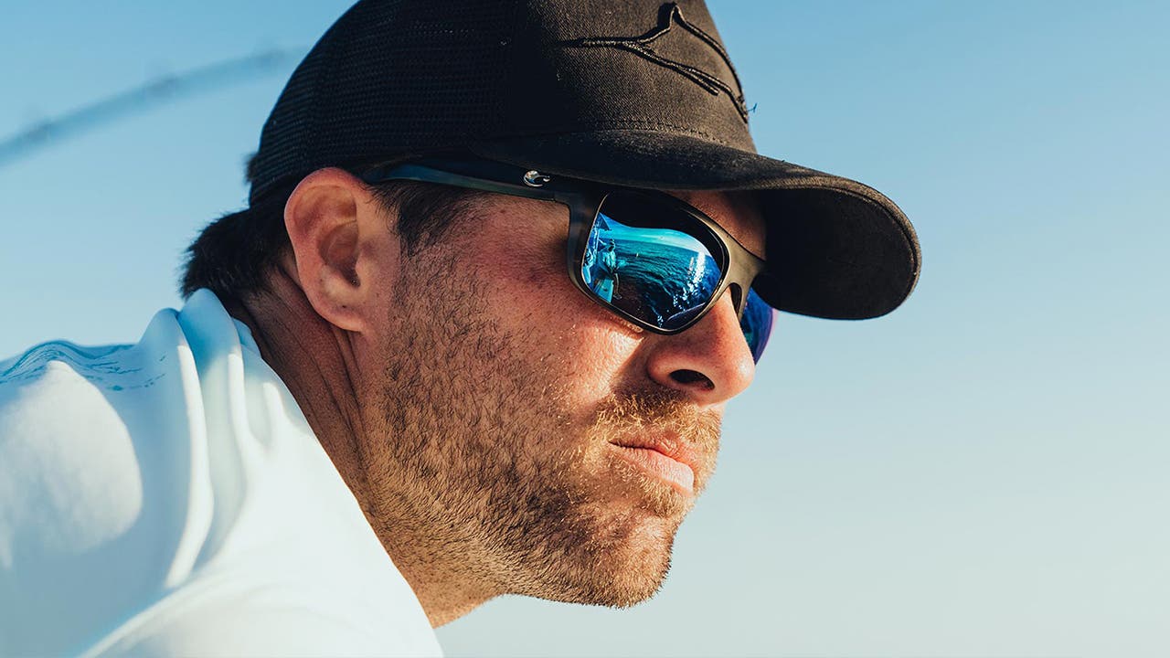 https://www.sportrx.com/sportrx-blog/wp-content/uploads/2018/06/costa_sunglasses-_picking_out_the_perfect_polarized_lens.jpg