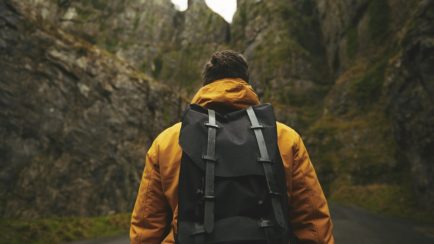 What to Bring in Your Hiking Backpack | Hiking Tips