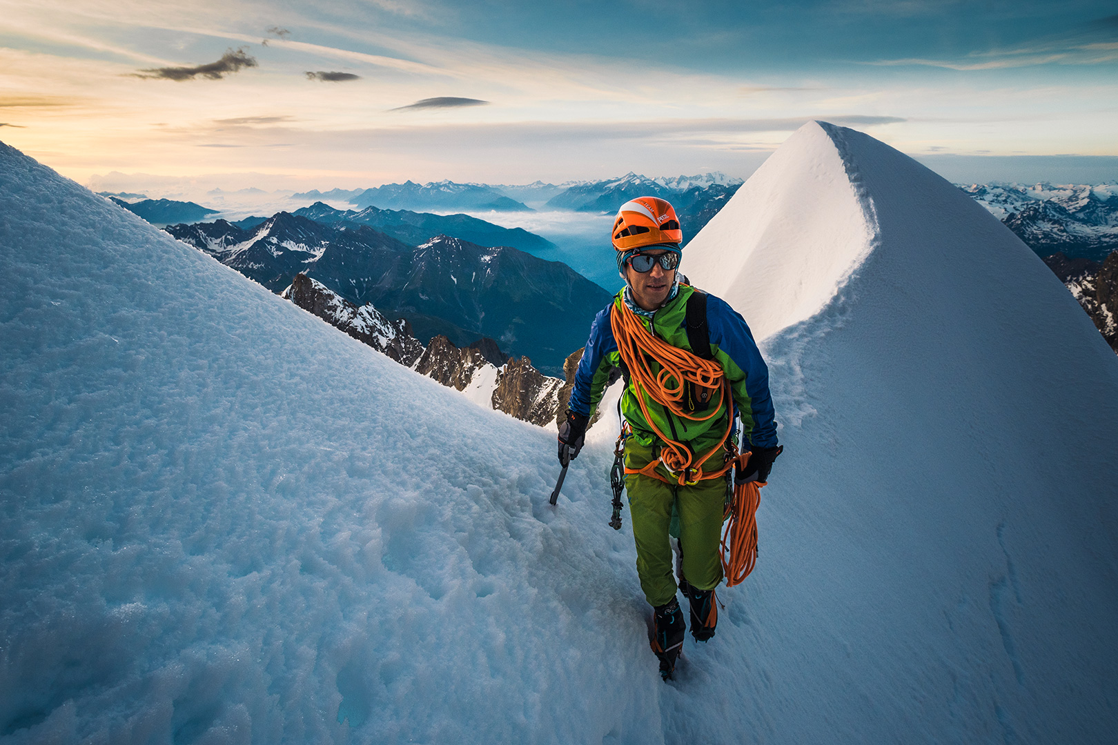 Mountaineering Sunglasses Buyer's Guide