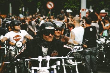 Best Motorcycle Sunglasses for Big Heads