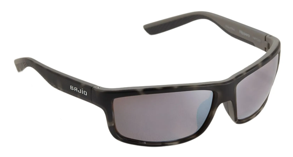 Bajío Nippers sunglasses in grey tortoise with silver mirror polarized lenses.
